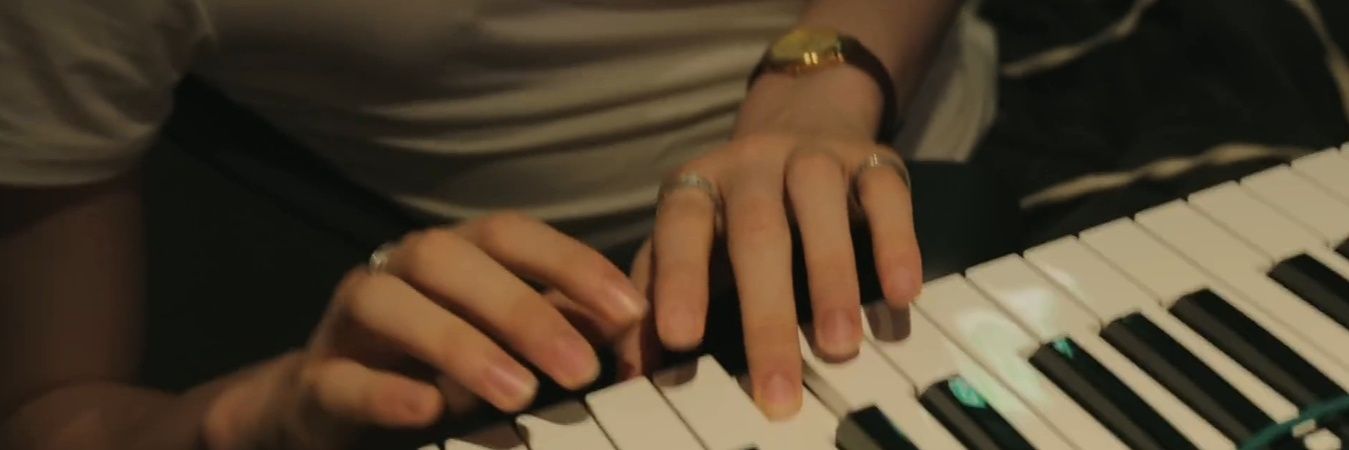 marteenily's profile banner image