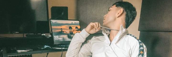 A s h t r a y banner