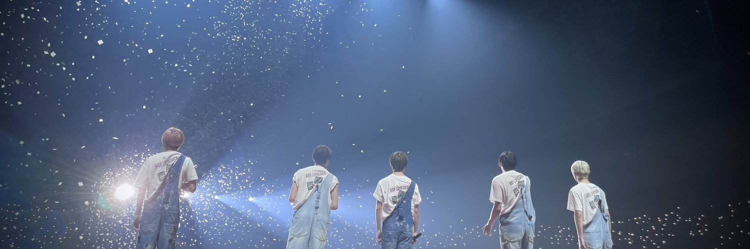 qewive's profile banner image