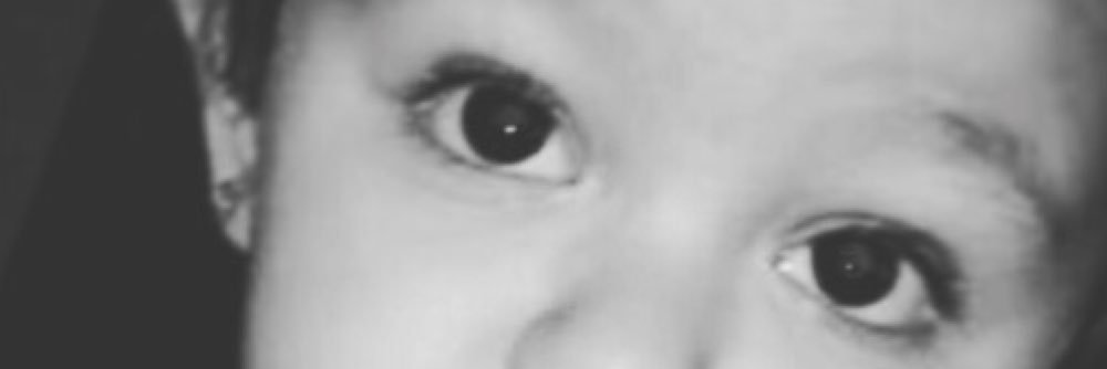 queenXine's profile banner image