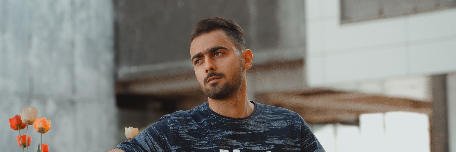 زکریای نارازی banner