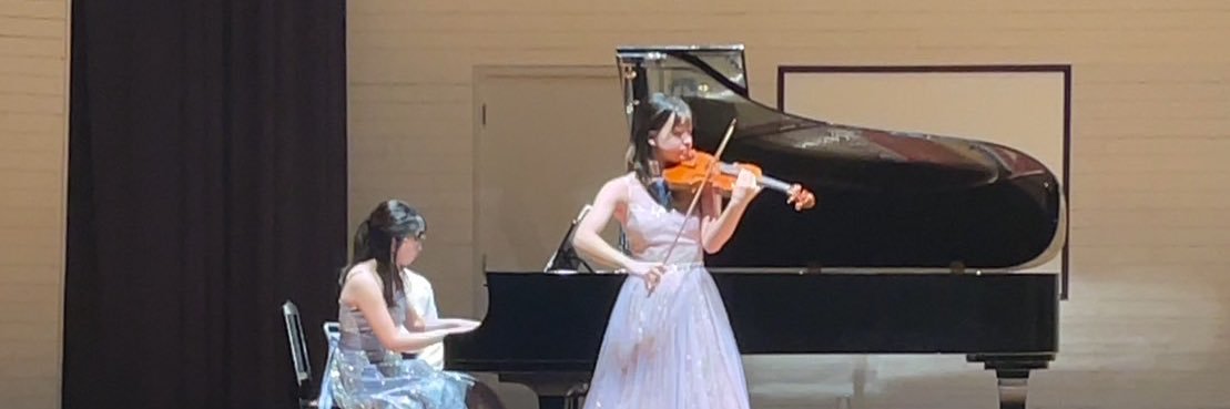 Ayane🎻 banner