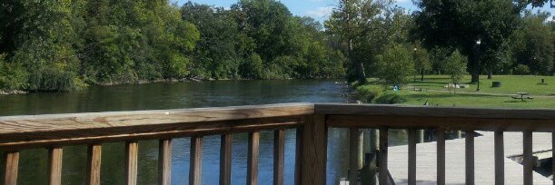 Richard Lawler banner