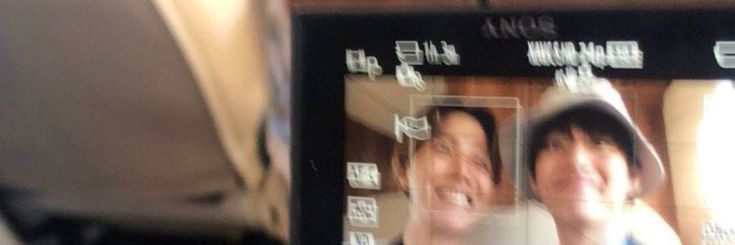 valen banner