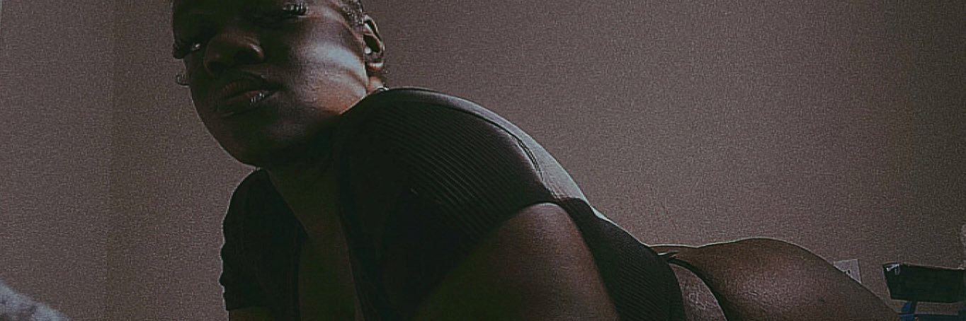 Mistress Saint Yves banner