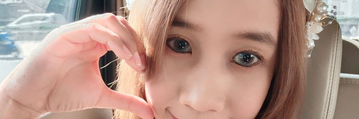 dezsishe's profile banner image