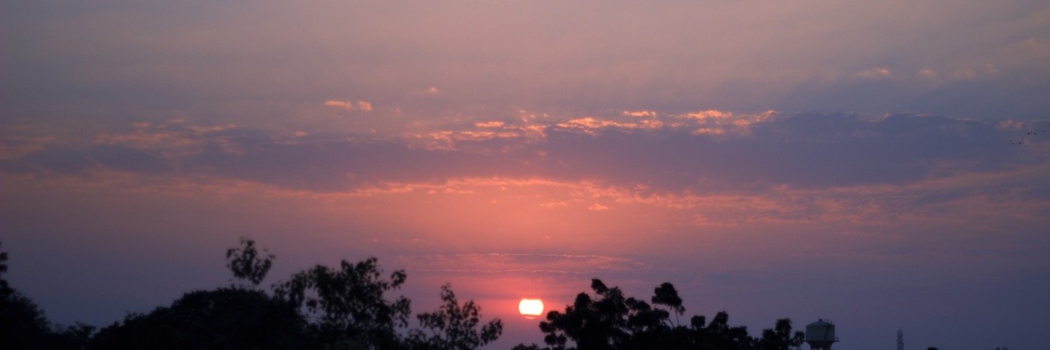 kueaue's profile banner image