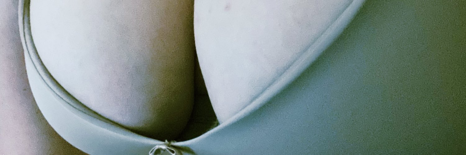 bustythickmummy's profile banner image