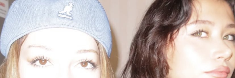 H banner