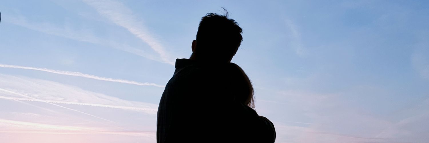 laura_guyon_'s profile banner image