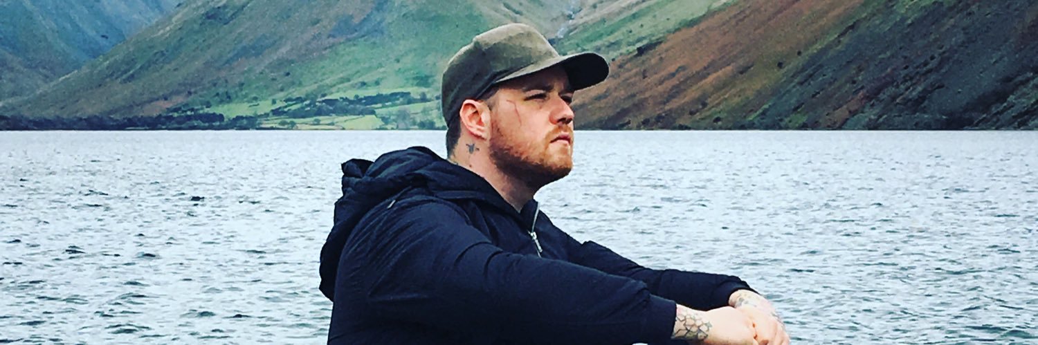 lewMoz's profile banner image
