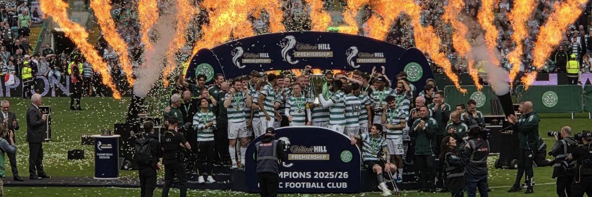 Lewis 🍀 banner