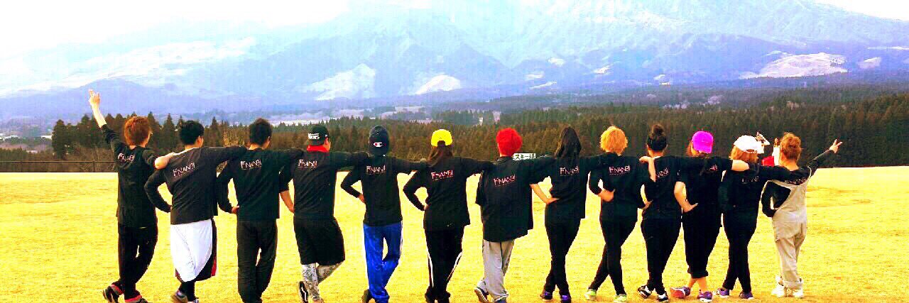 1223_s2's profile banner image
