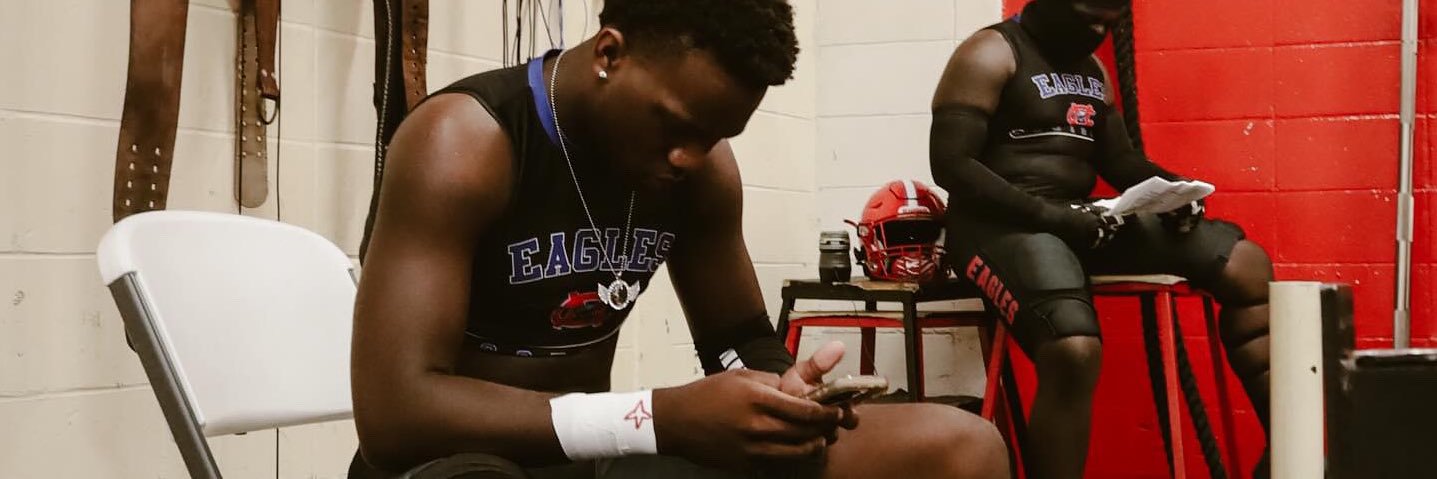 Jonathan Isom #11 banner