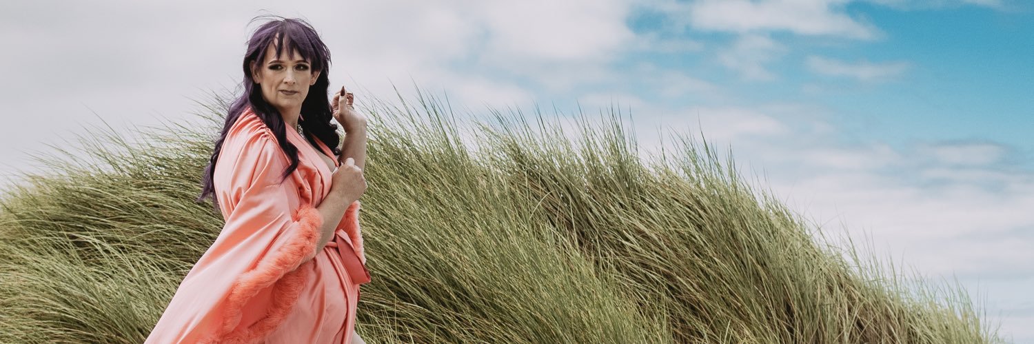 Miss Violet DeVille, missvioletdeville.bsky.social banner