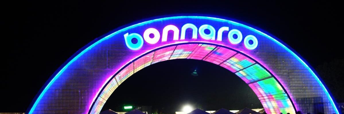 Bonnadude ☮️ banner