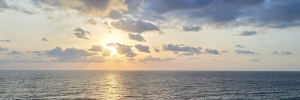 kimRet0228 Profile Banner