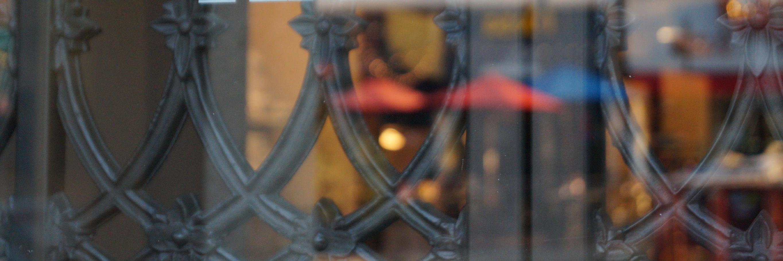 Grumpy! At the Discotea banner