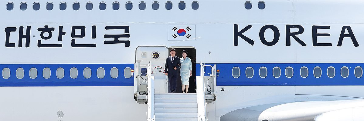 라뷰 banner