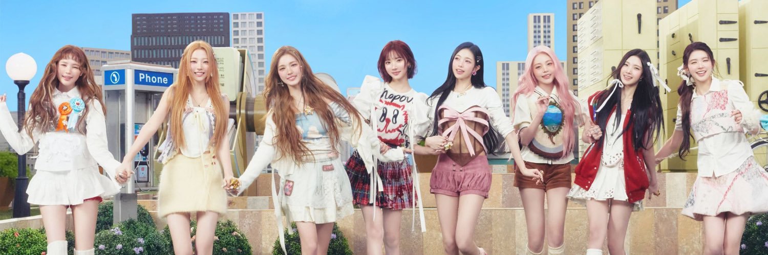 Hearts2Hearts Charts Data banner