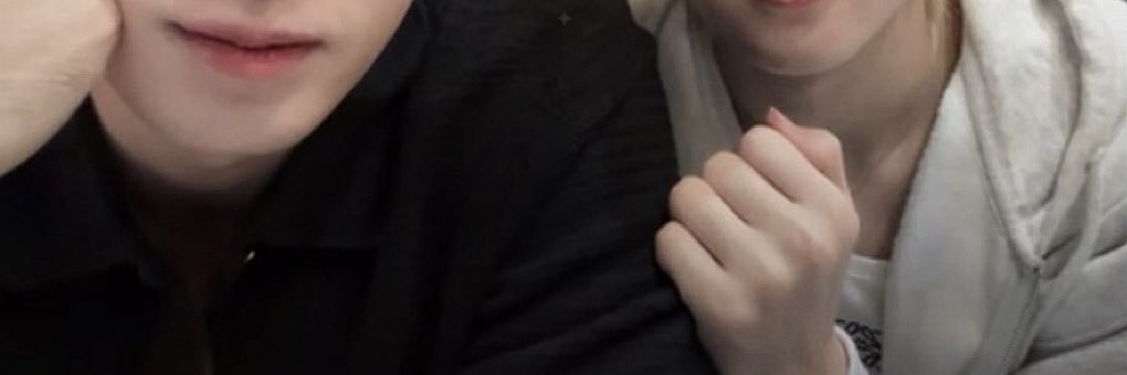 mumeeew's profile banner image