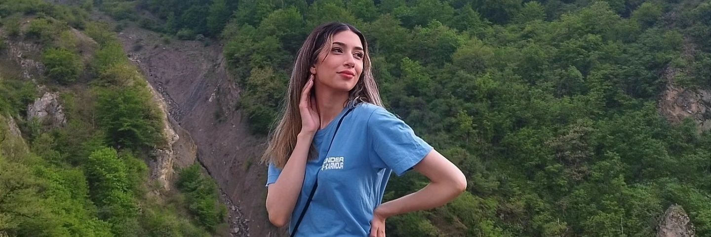 🦋نوشــــین🦋 banner