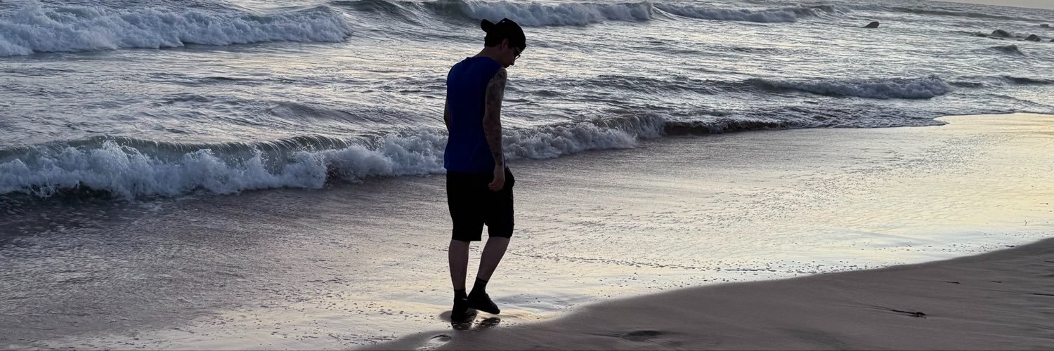 nahum_dz's profile banner image