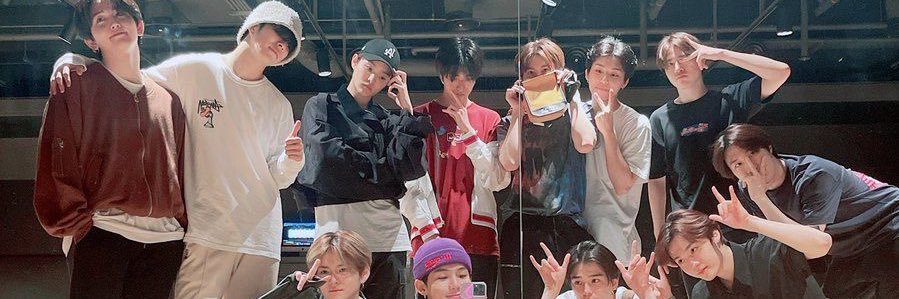 F1yx1's profile banner image