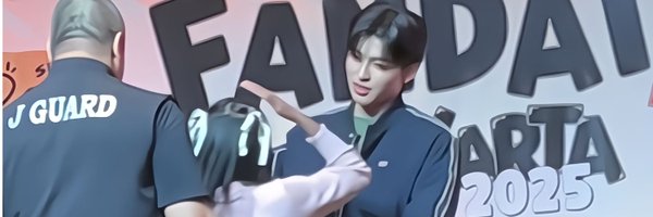 naravitttt Profile Banner