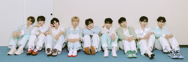 lovelickyholic Profile Banner