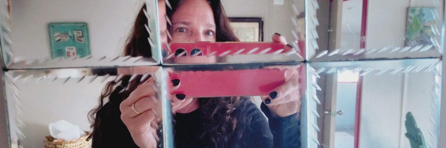 pamleepavez's profile banner image