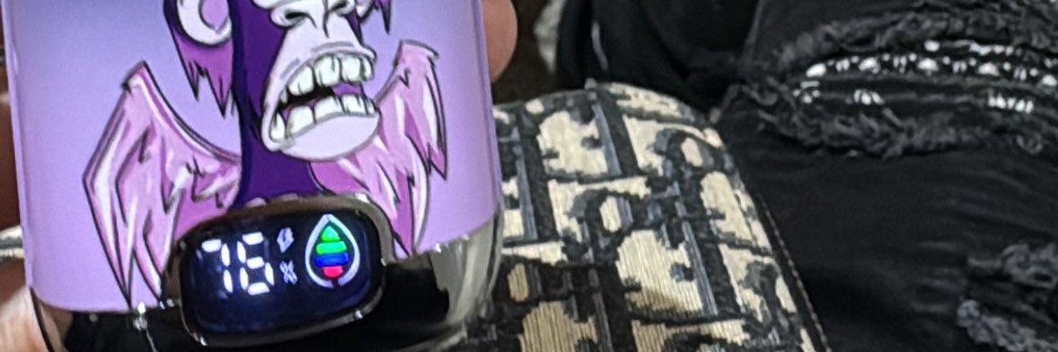 22r_____'s profile banner image