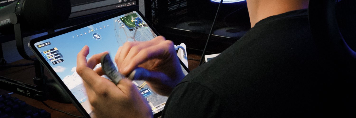 skylooxyt's profile banner image