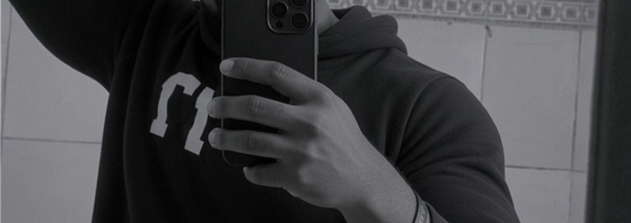 Dukoari's profile banner image