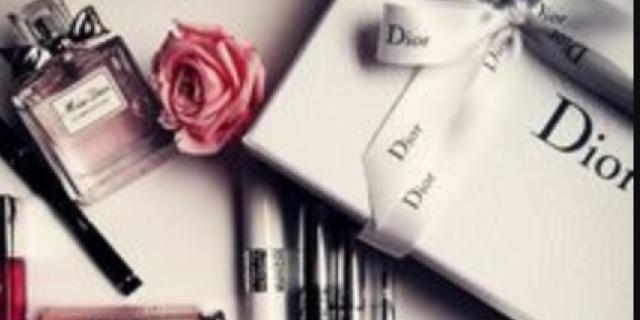 EMMA COOK MUA • banner
