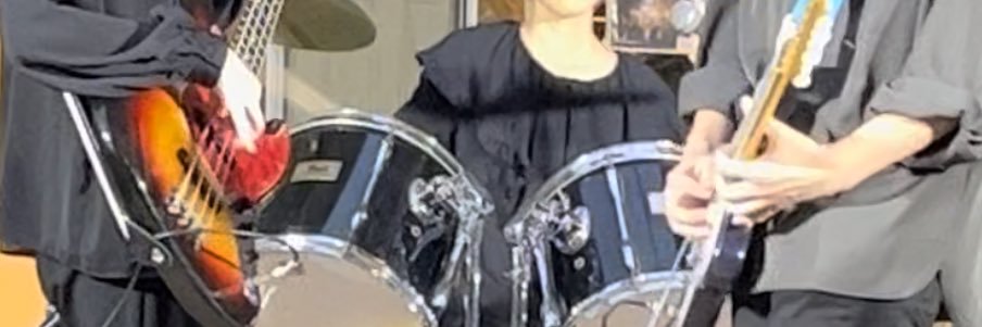 04_az_'s profile banner image