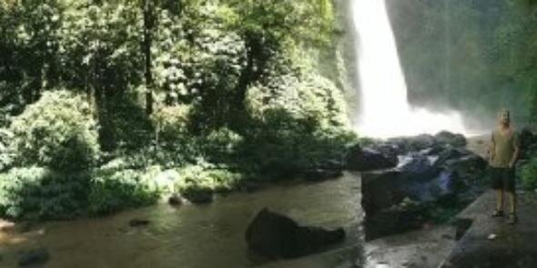 ppǝʍuɐᴉɹpɐ@ banner