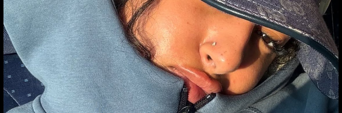 Miss Lolla🌹 banner