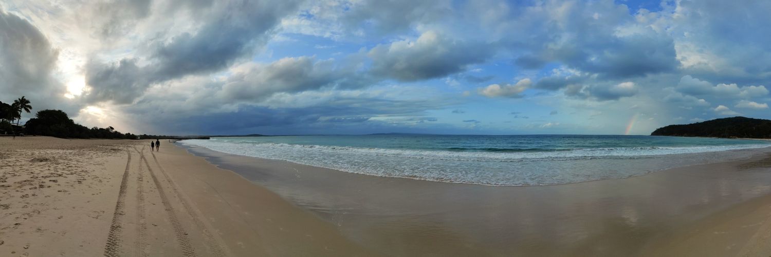 Simon Holywell banner