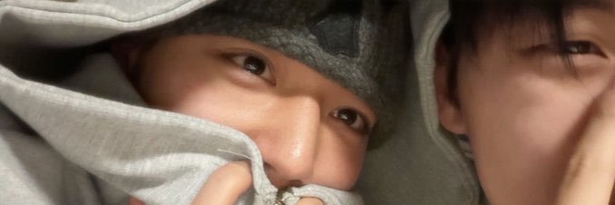 vljour's profile banner image