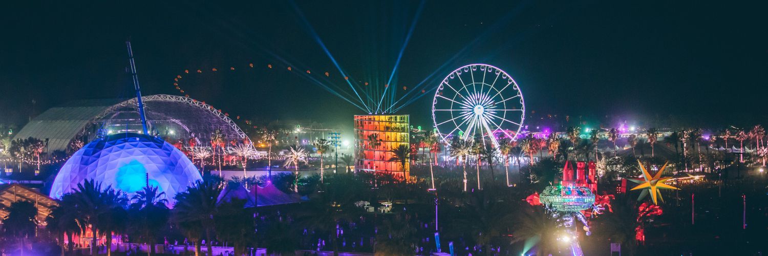 eljuliuz's profile banner image
