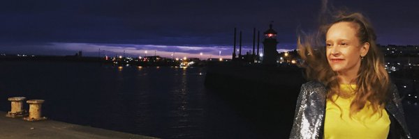 Emma_Blau Profile Banner