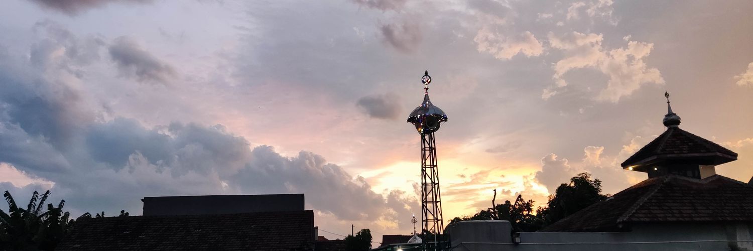 nyonomenyono's profile banner image
