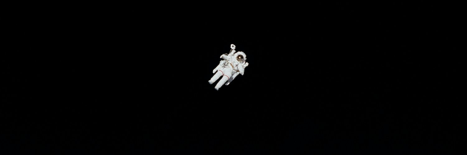 Sapien "It's happening" XL ⚪ banner