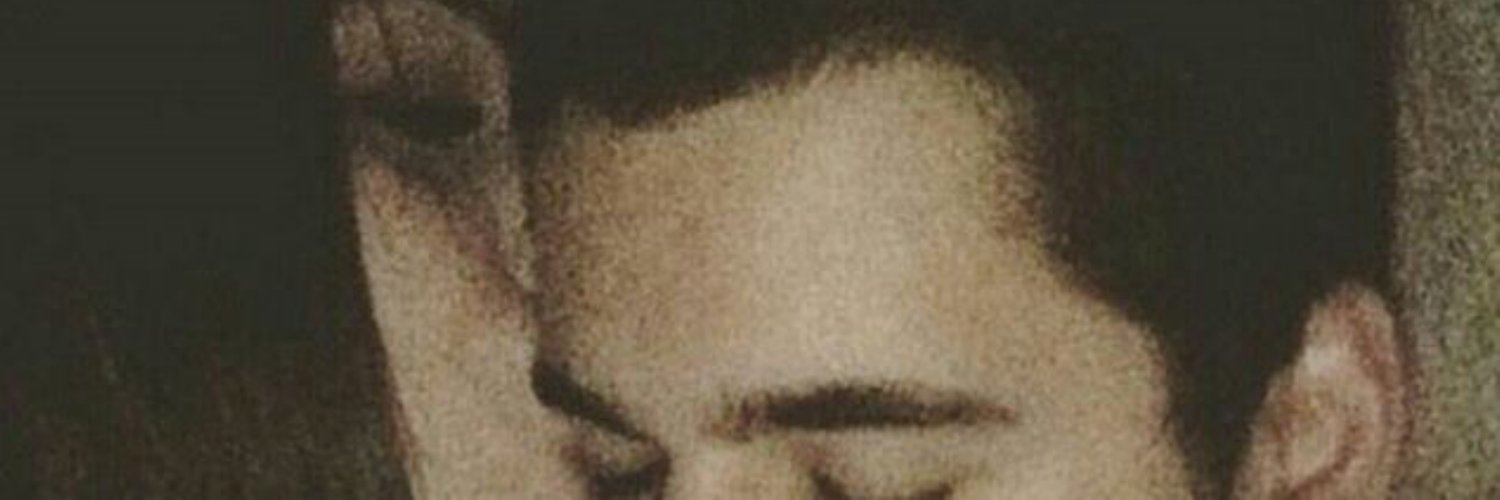 Novianiretno's profile banner image