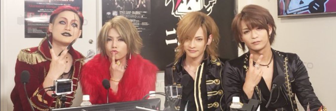 lovebonite's profile banner image