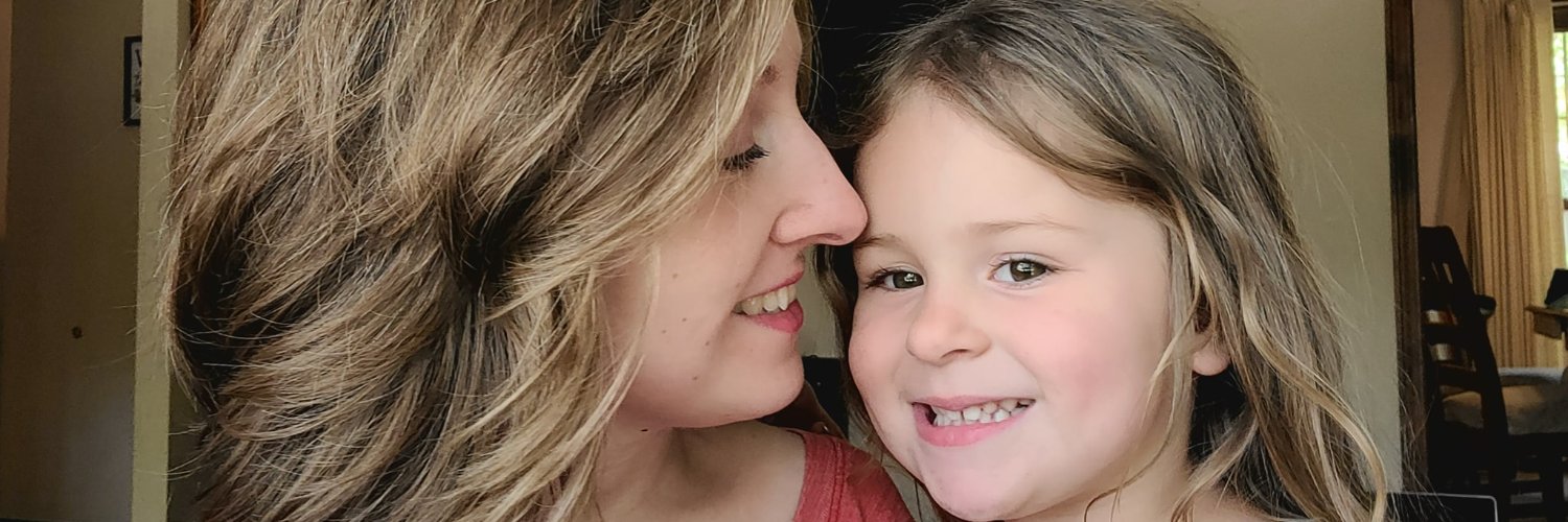 sarahkovac's profile banner image
