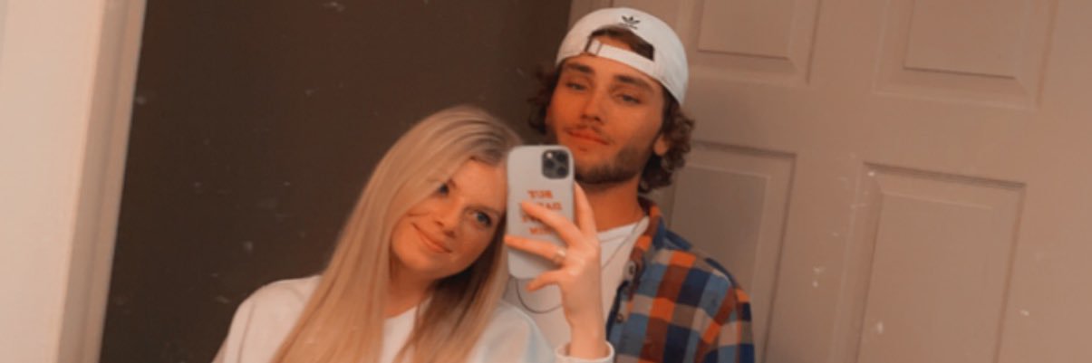 AveriHicks's profile banner image