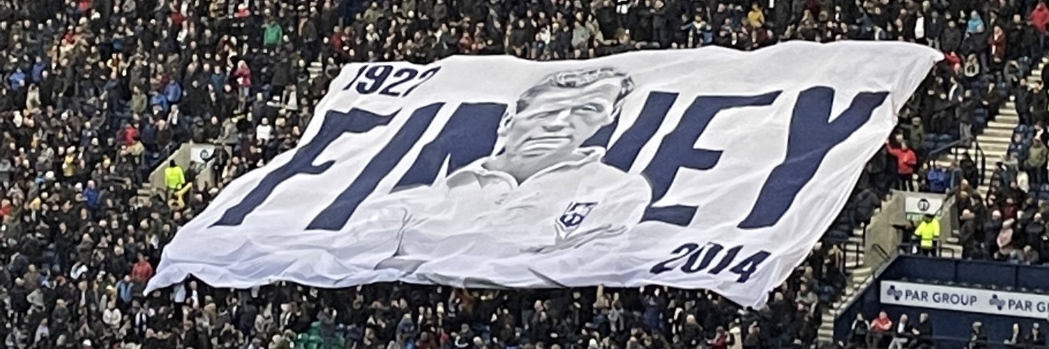 dezpne's profile banner image