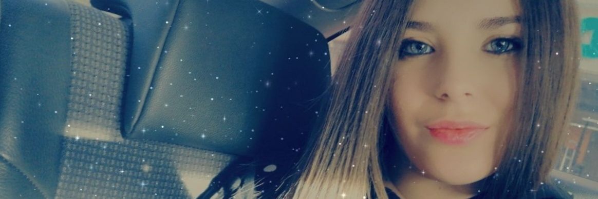 aracampaa's profile banner image